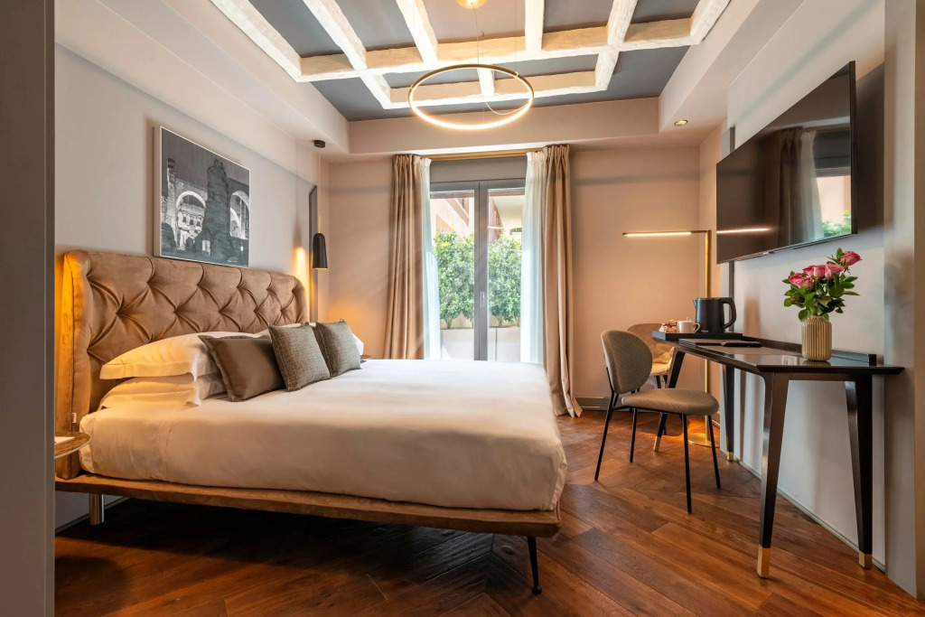 Loly Boutique Hotel