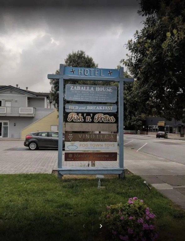 BytheSea Inn