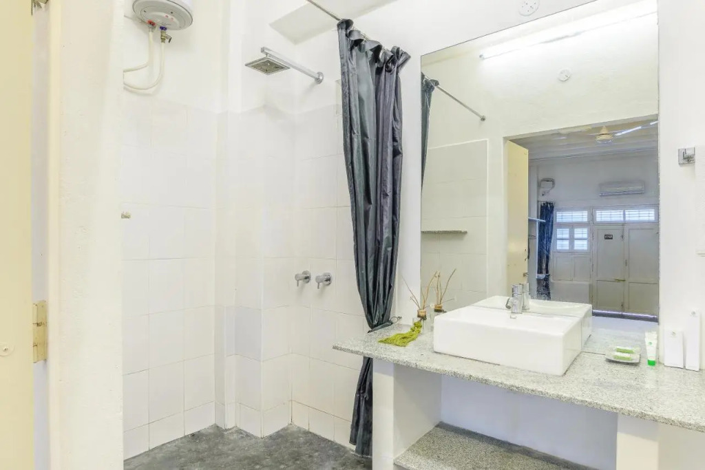 Itsy Hotels Red Lotus Heritage, Promenade Beach