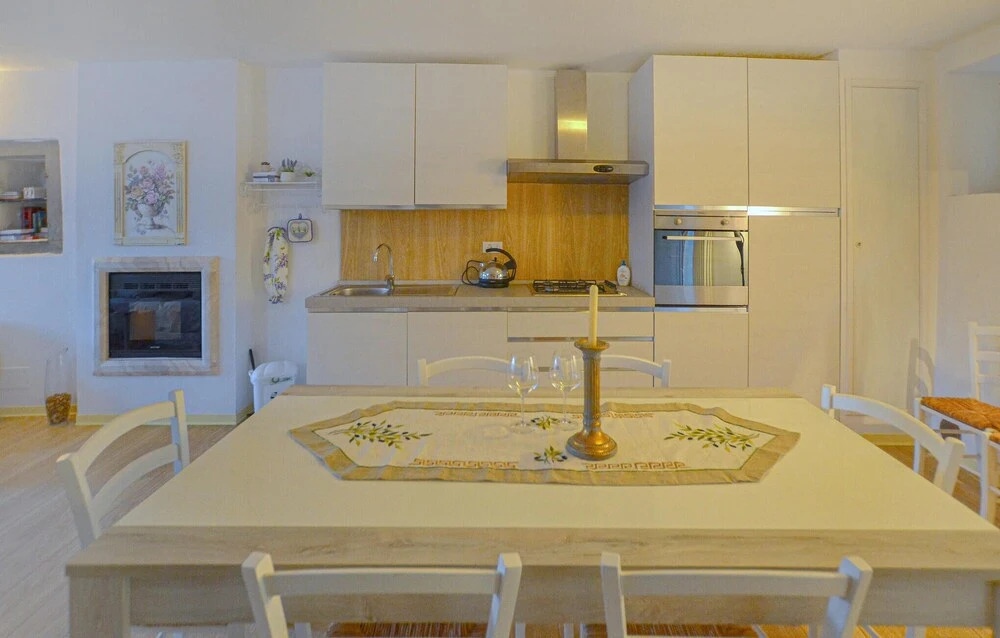 Beautiful Home in Cortona With 3 Bedrooms and Wifi