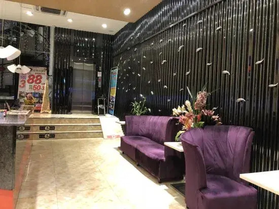 18 Boutique Hotel (Zhangzhou Qiloucheng Ligang Commercial Street)