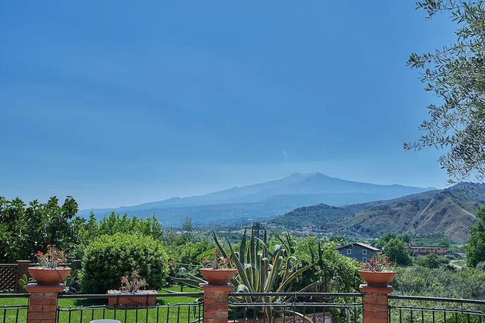 Suite Margherita With Private Garden and Shared Pool