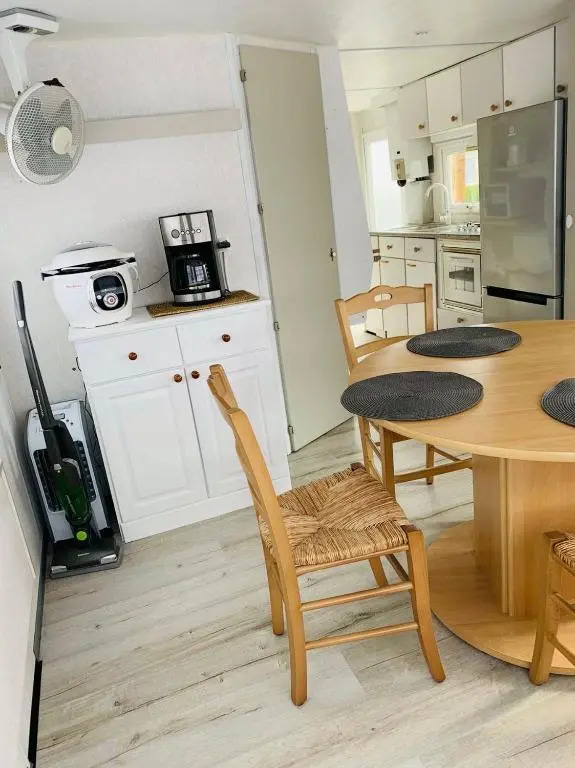 Mobil-home 4 personnes 400m de la mer