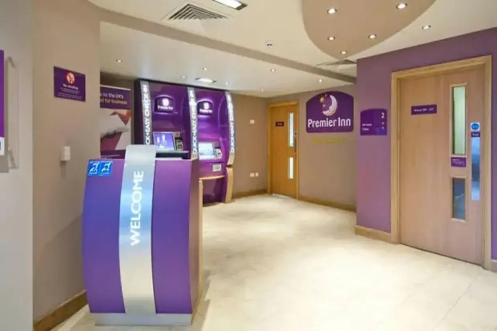 Premier Inn Edinburgh Princes Street