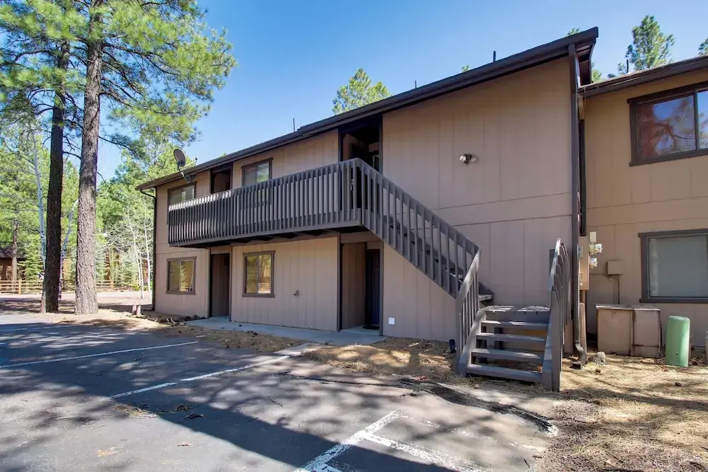Forest-view Balcony: Pinetop-lakeside Condo