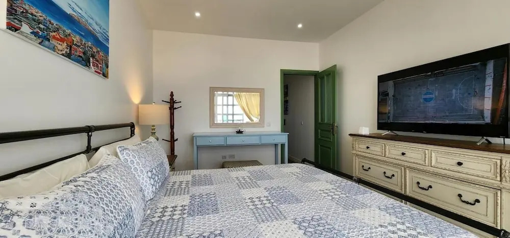 Casinha Nova - Entire Home With City & Ocean View in Sao Filipe