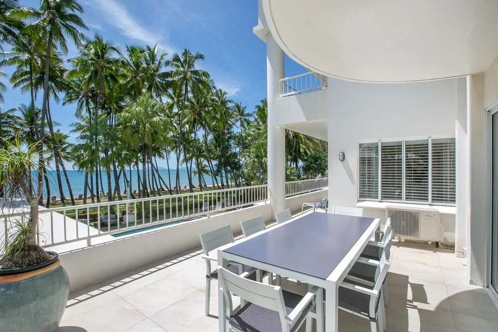 Belle Escapes - Absolute Beachfront Apartment with Private Pool Alamanda Resort "48"