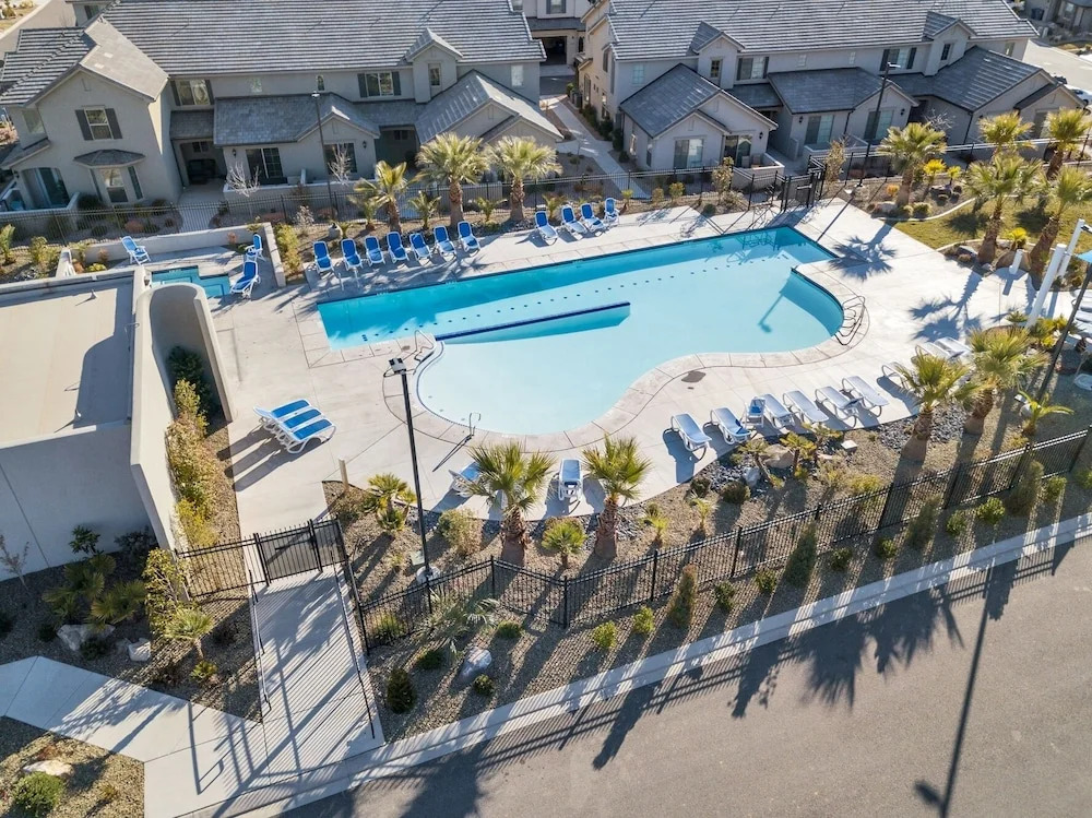 Bella Casita 4 Bedroom Apts