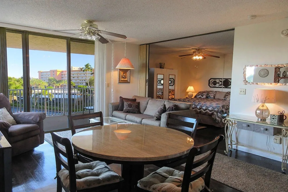 Estero Beach & Tennis 202C - 1 Br Condo