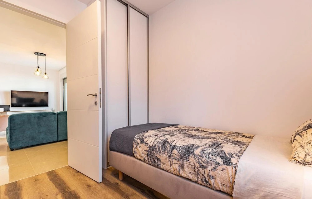 Nice Apartment in Banjole With Outdoor Swimming Pool, Wifi and 2 Bedrooms