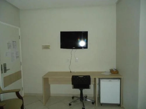 Lara's Hotel