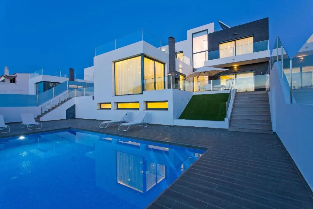 Exclusive Ultra-Stylish Villa, close to Vilamoura