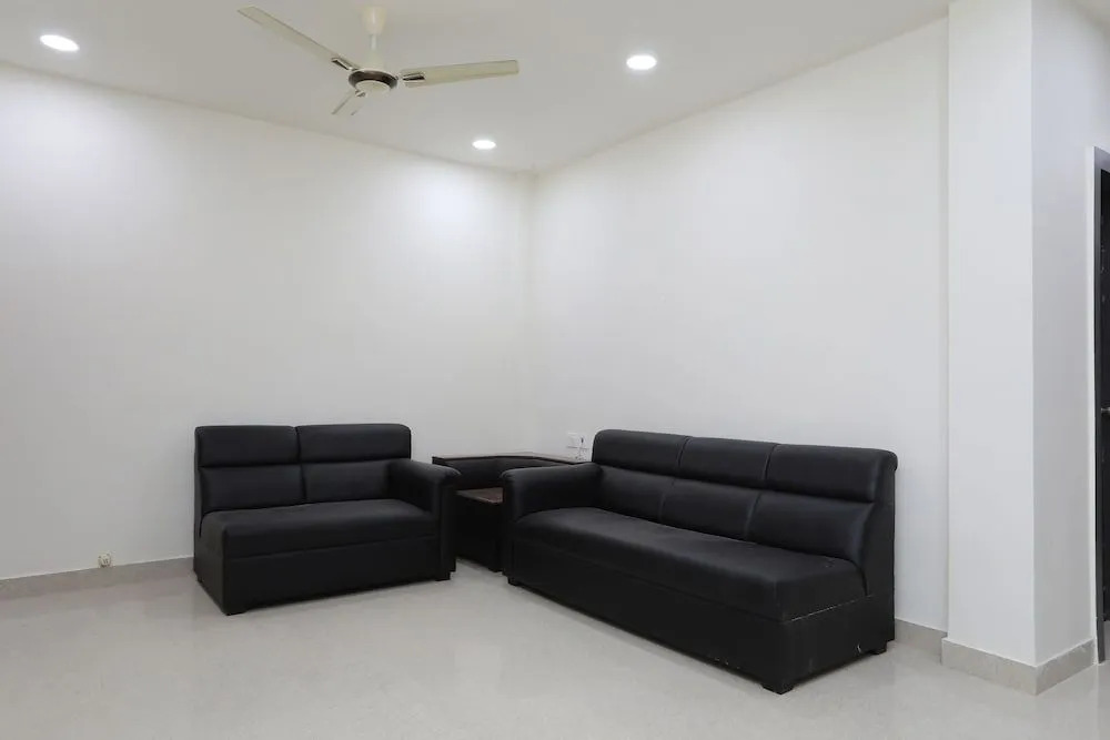 OYO 23251 Prime Residency