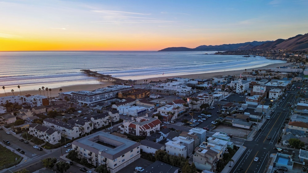 Casa do Sol by Avantstay Rooftop Deck w Ocean Views 2 Blocks to Beach