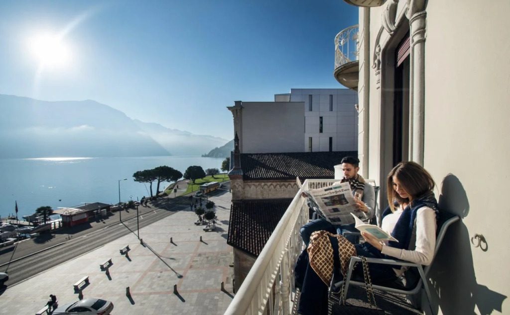 International au Lac Historic Lakeside Hotel