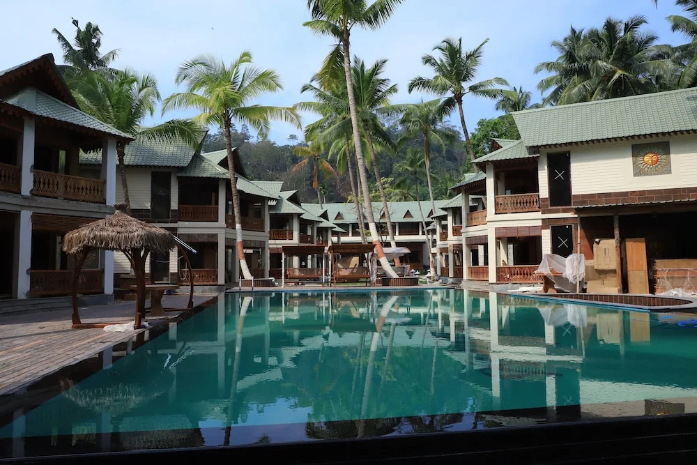 Sunrise Beach Resort