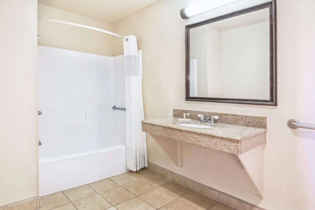 Days Inn by Wyndham San Antonio Interstate Hwy 35 North