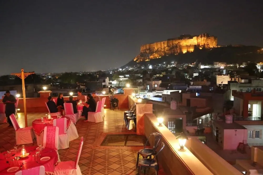 Om Heritage Haveli