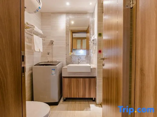 Xinyang Celebrity Art Hotel