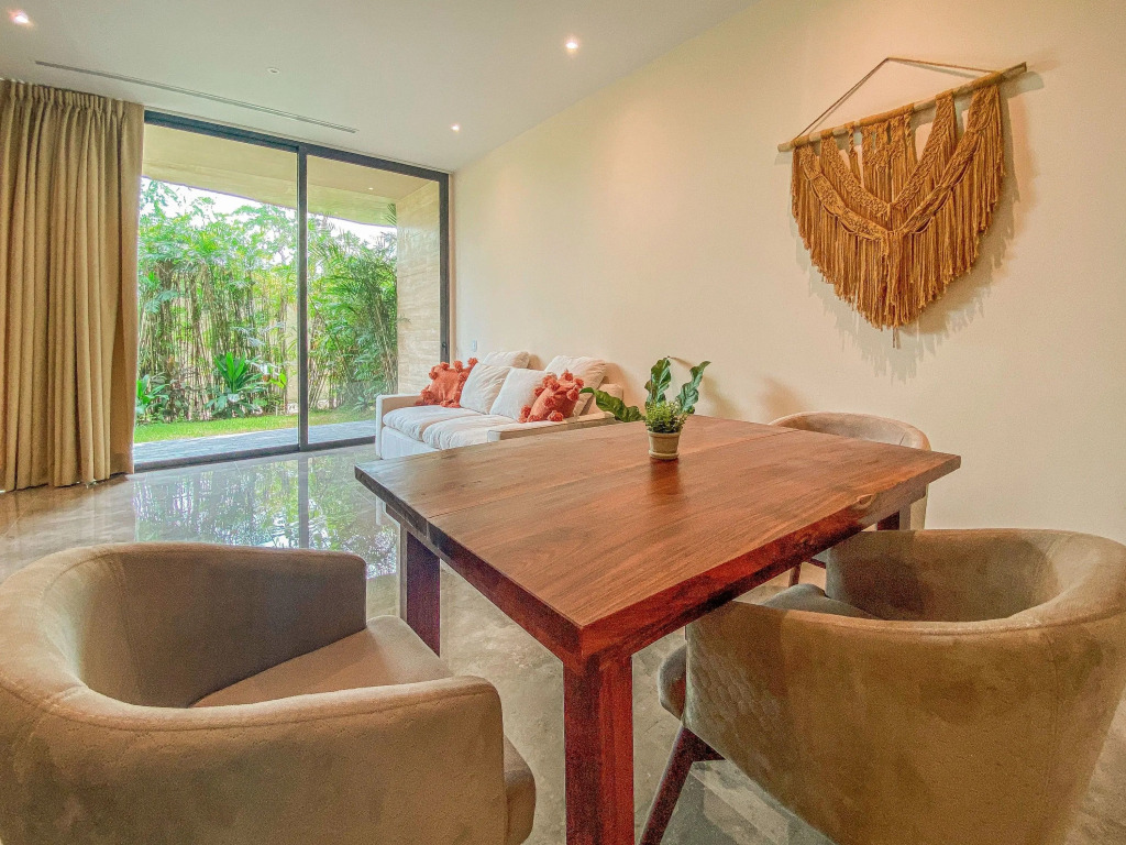 Pacific Corner Studio With Private Garden Light Bright