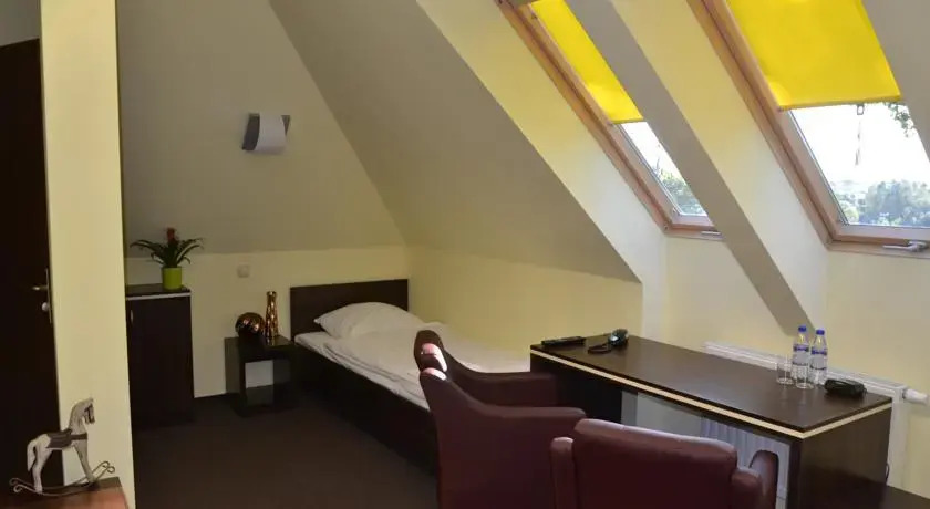 Hotel Pod Dębem