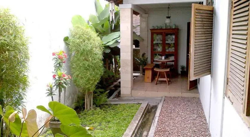 Rumah Purwanggan Guest House