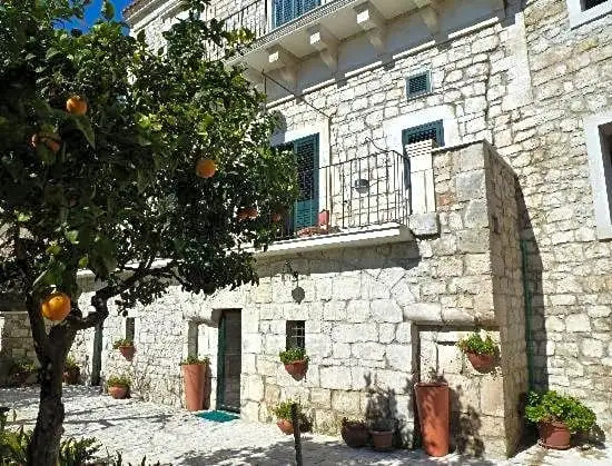 Le dimore di Giulia con giardino