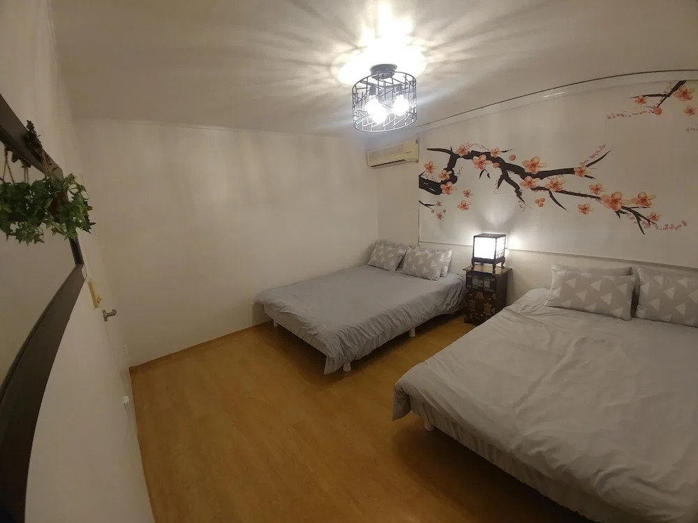 KiKi House