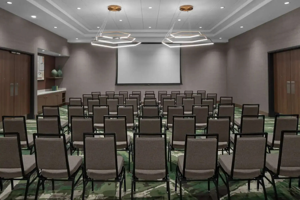 Embassy Suites By Hilton Madison Downtown