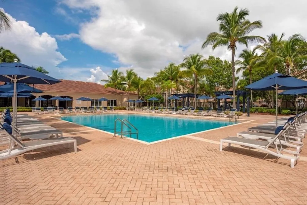 Kasa Wellington South Florida
