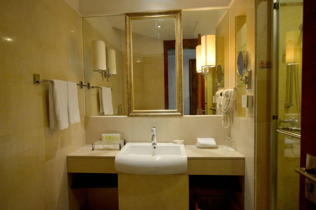 Vanguard Hotel