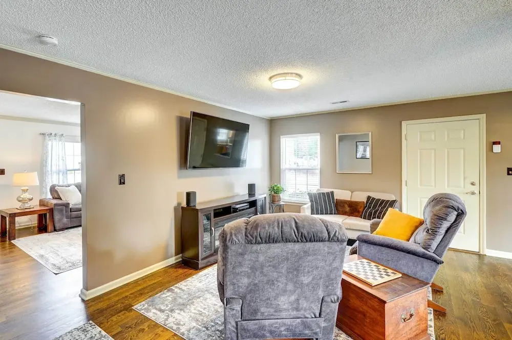 Browns Summit Vacation Rental w/ Fire Pit