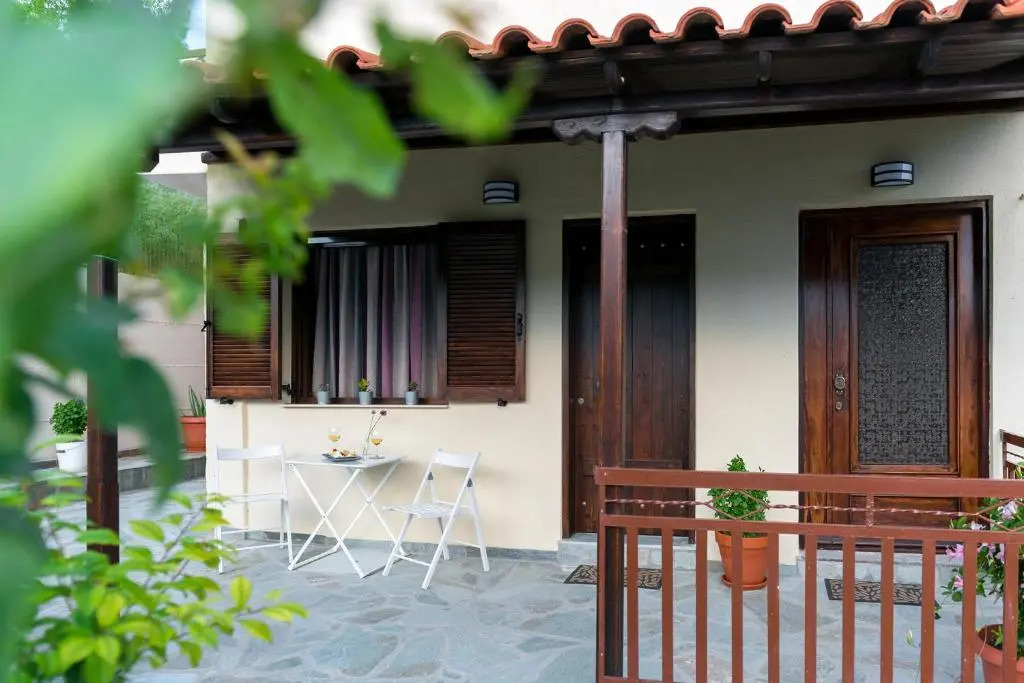 Avli Apartments