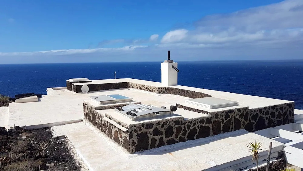 Apartment With 3 Bedrooms in Frontera - Valle del Golfo, With Wonderful sea View, Enclosed Garden and Wifi