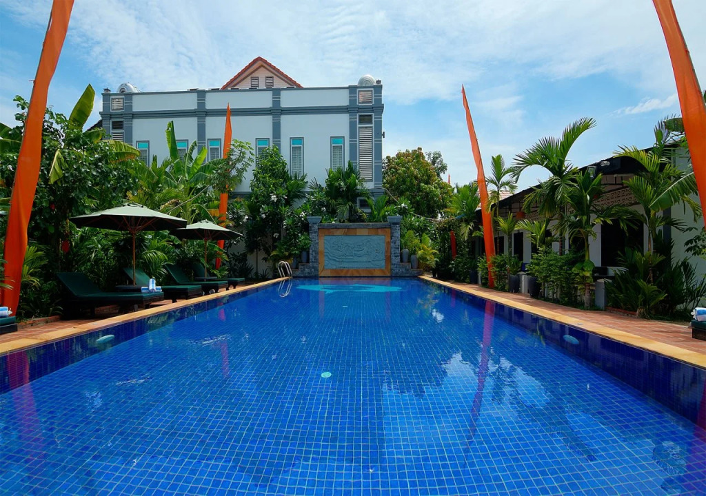 Mango Angkor Boutique