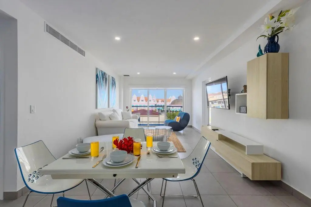 Family condo at Downtown