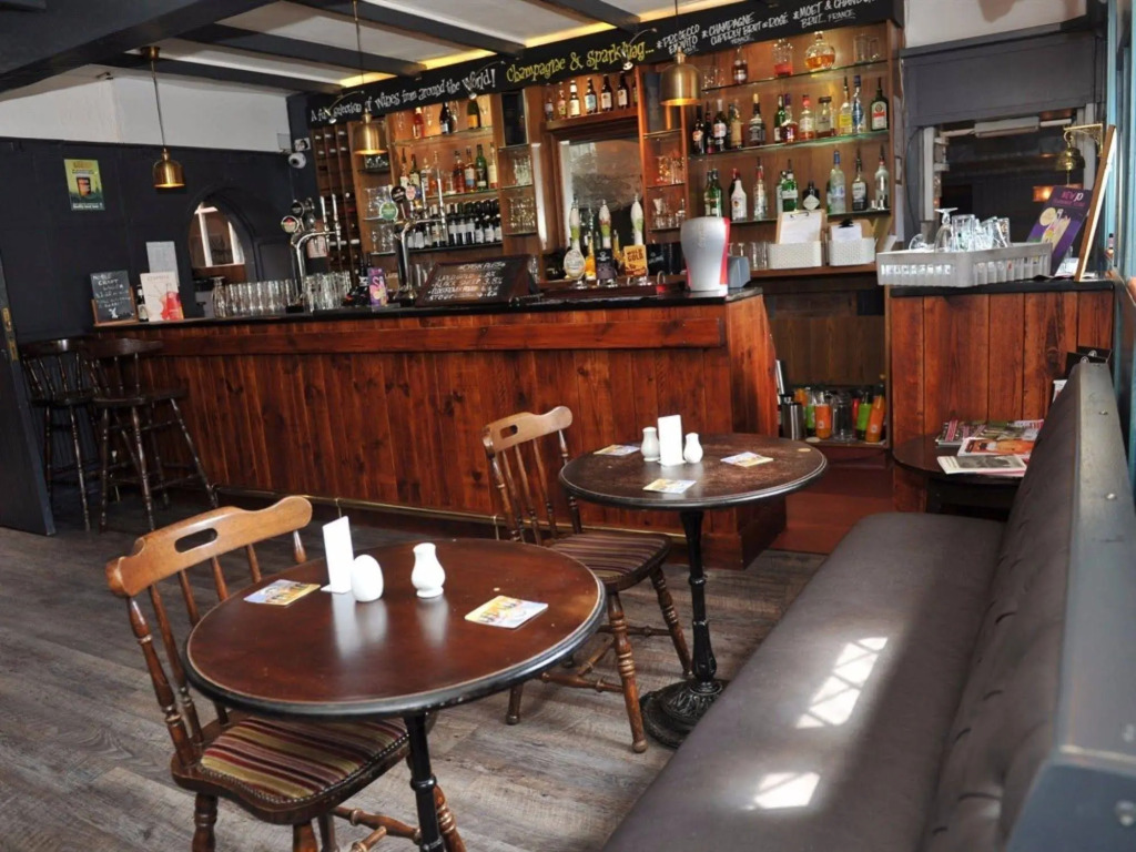 Ferguson Fawsitt Arms & Country Lodge