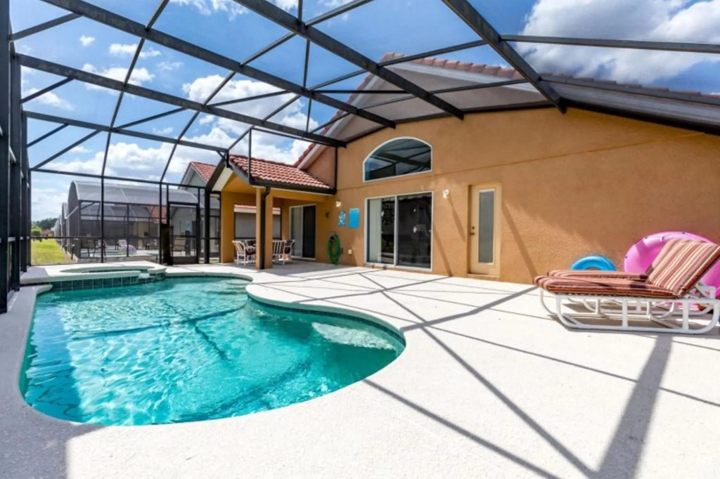 Private Pool Homes