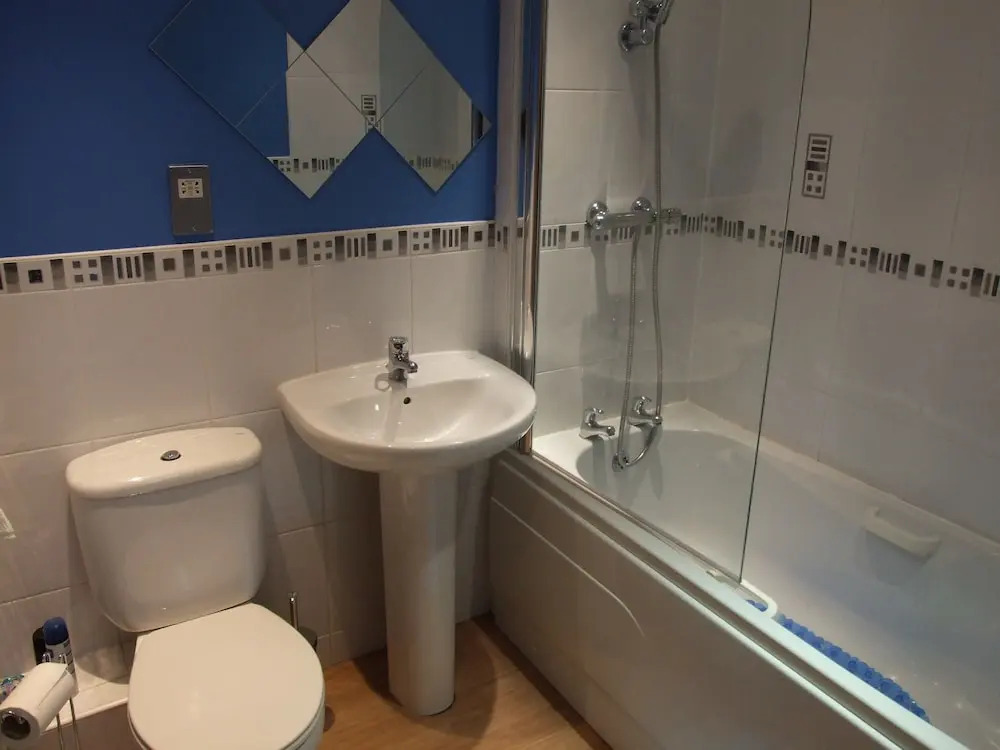 Oxford Street Apartment First Floor