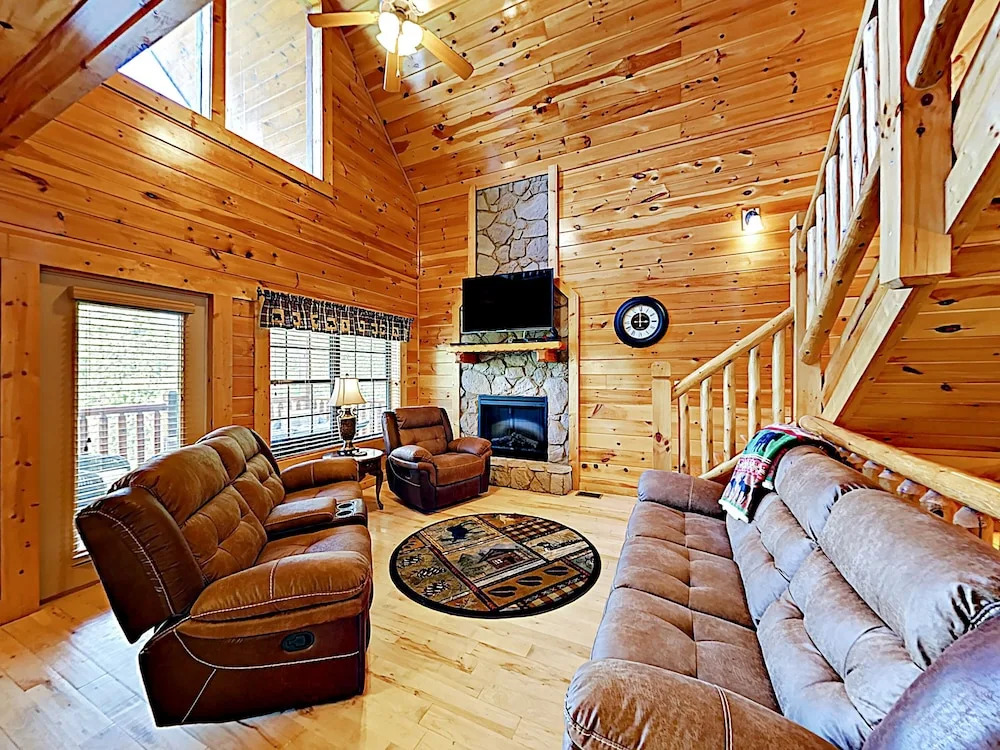 New Listing! 2 Luxe Mountain S, Sleeps 24! 7 Bedroom Cabin