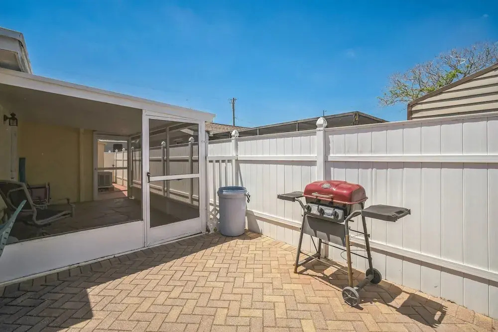 Waterfront Escape With Private Pool & Gulf Access 3 Bedroom Home