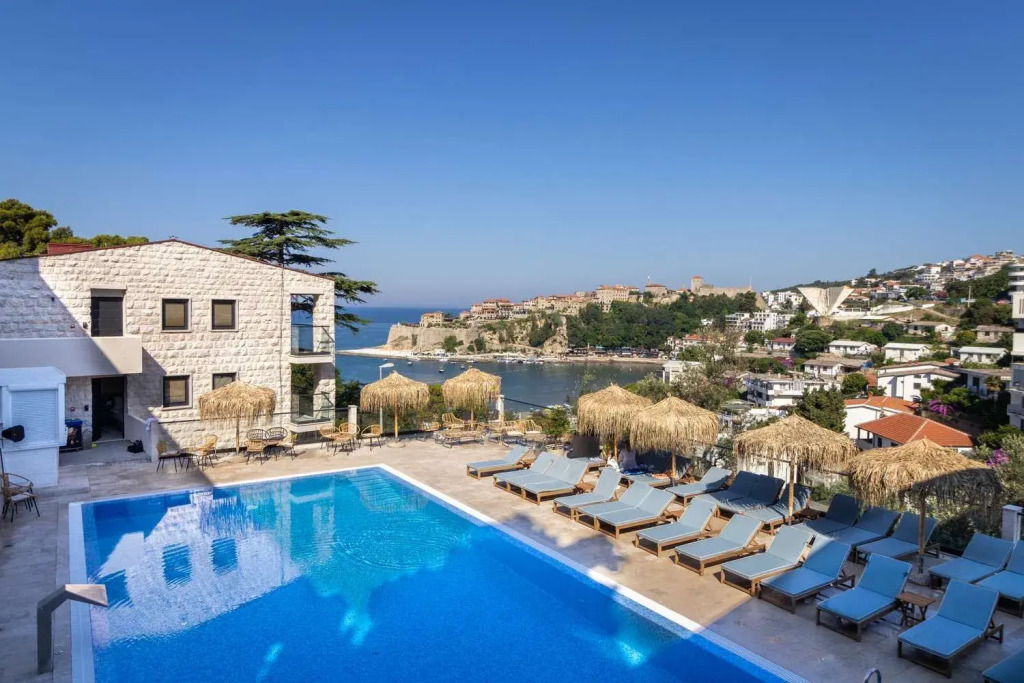 The New Hotel Mediteran