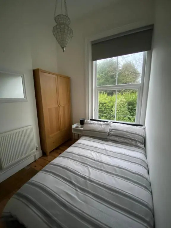 Lovely 2 Bedroom Flat Wifi Close to the beach