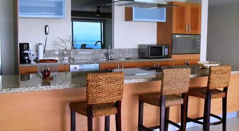 Peninsula 18-B Torre 2