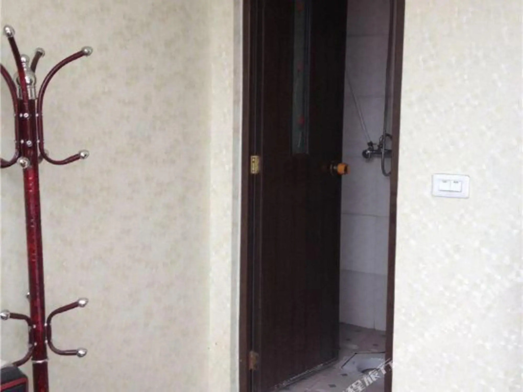 Taihui Business Hostel