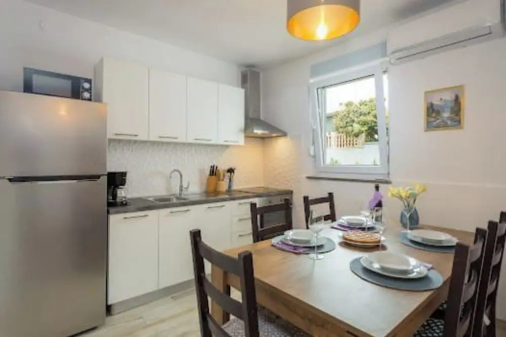 Apartment Alice close to Pula centre