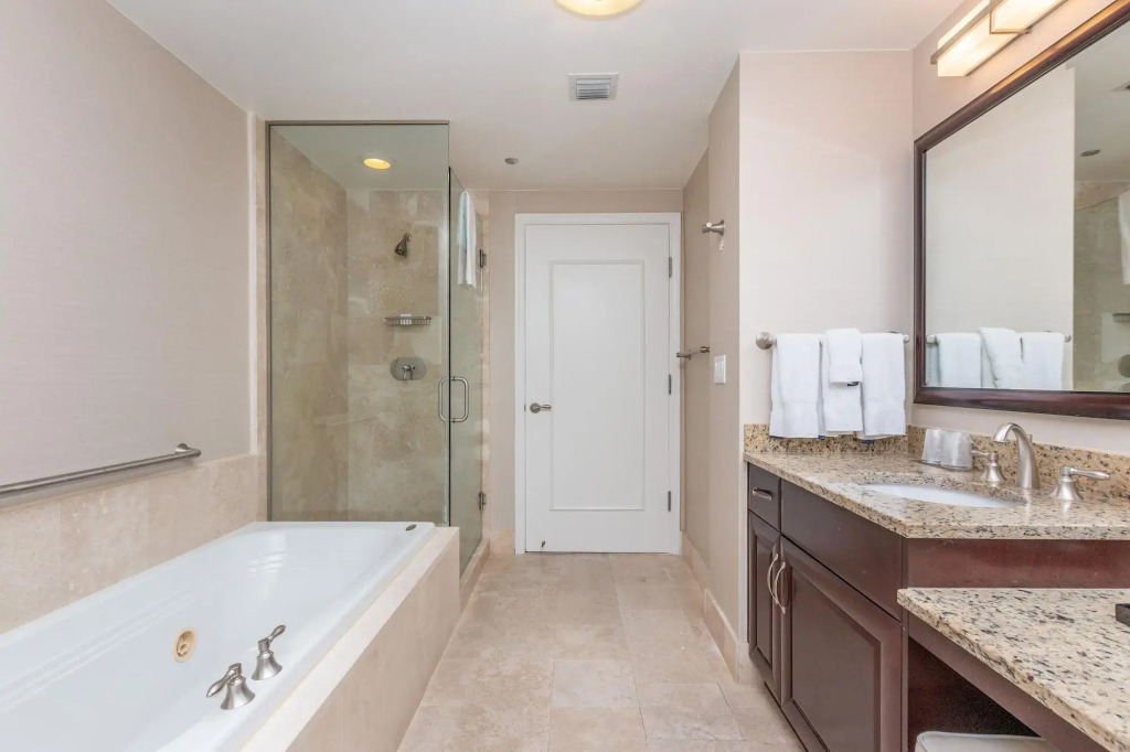 FB Miami Beach Tresor Private Luxury Suites