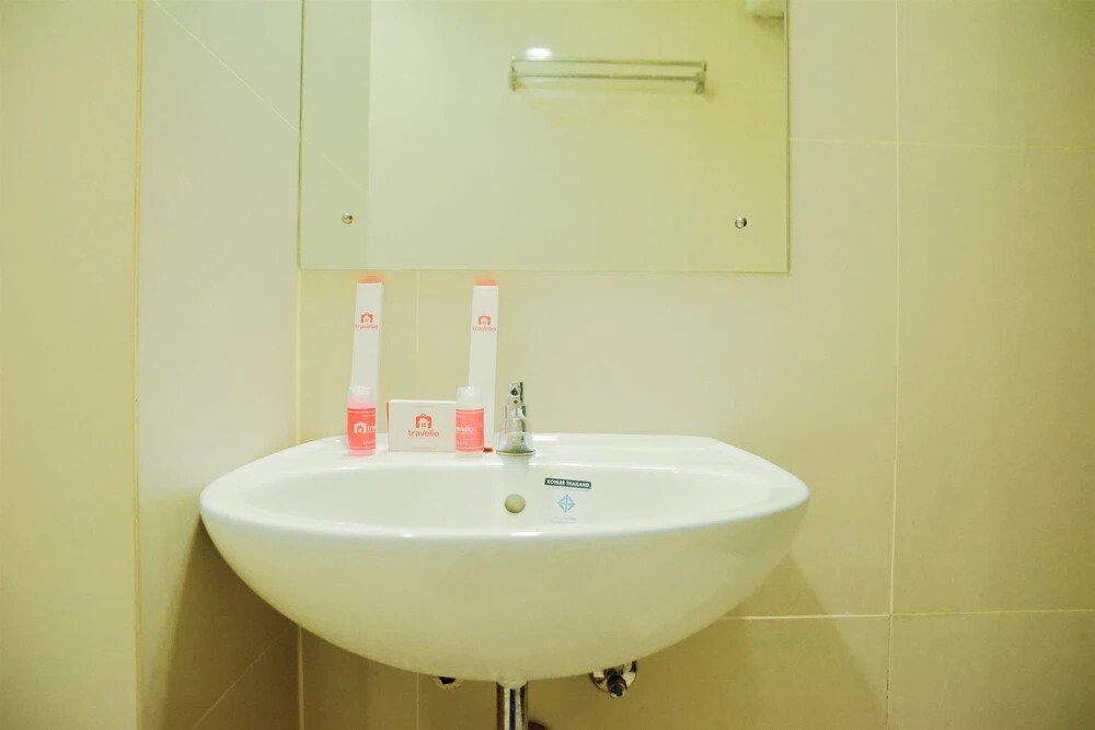 Brand New Studio Room Atria Residence Apartment
