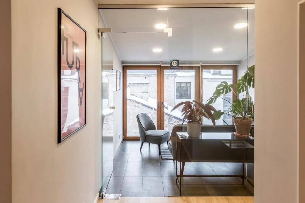 Maironis - Spacious Apartment in the Heart of Kaunas