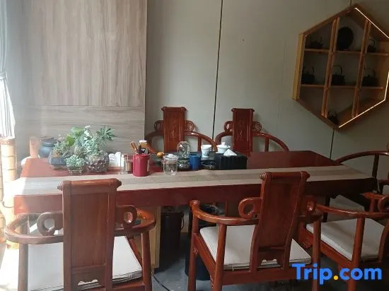 Kunming Guandu Muyunpan Garden Resort Hotel (Hai Le World Shijicheng Changhong West Road Branch)
